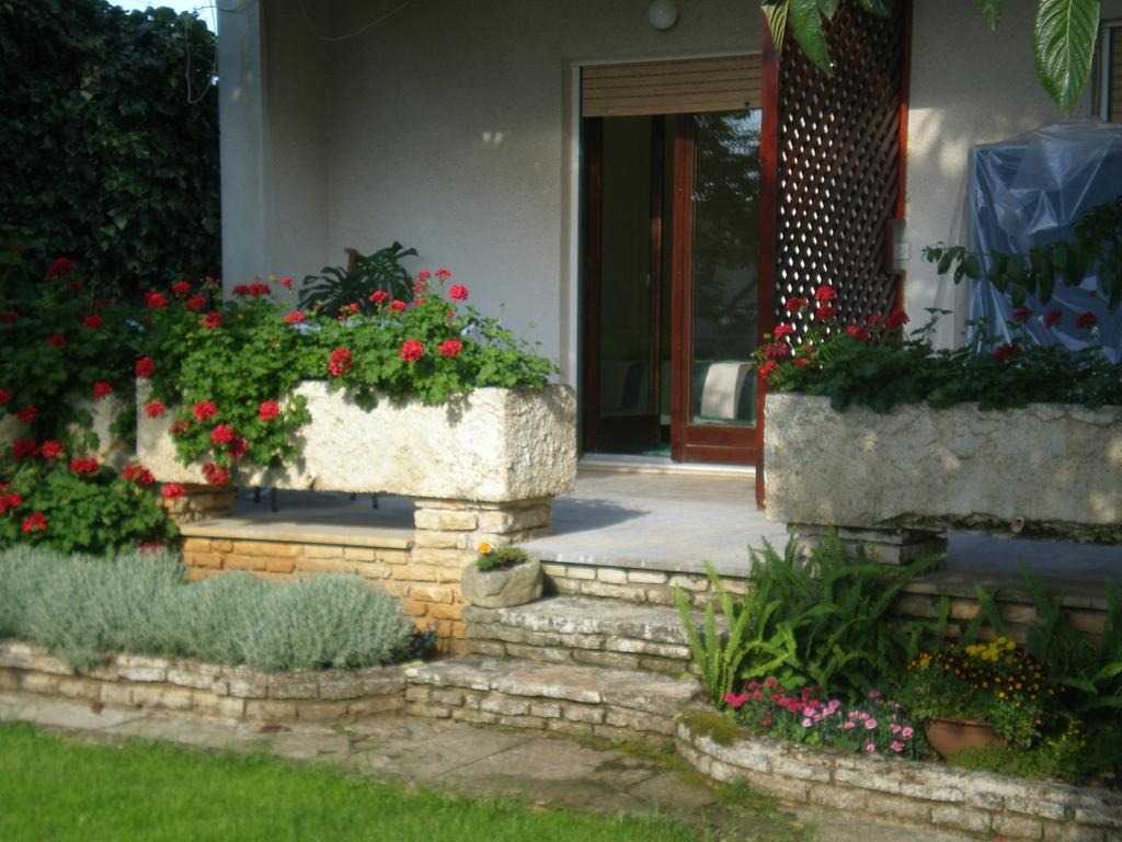 Apartment Ms Πούλα Εξωτερικό φωτογραφία